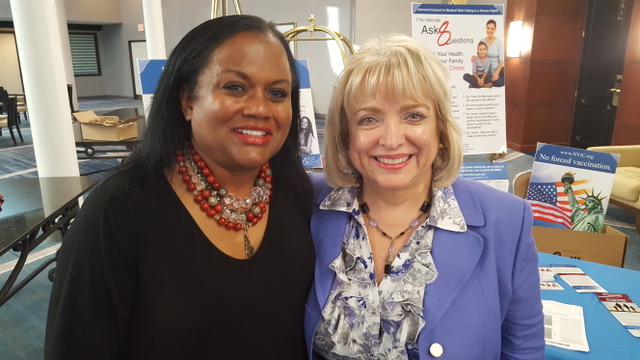 Sheila Lewis Ealey and Barbara Loe Fisher at a 2017 conference in Houston.